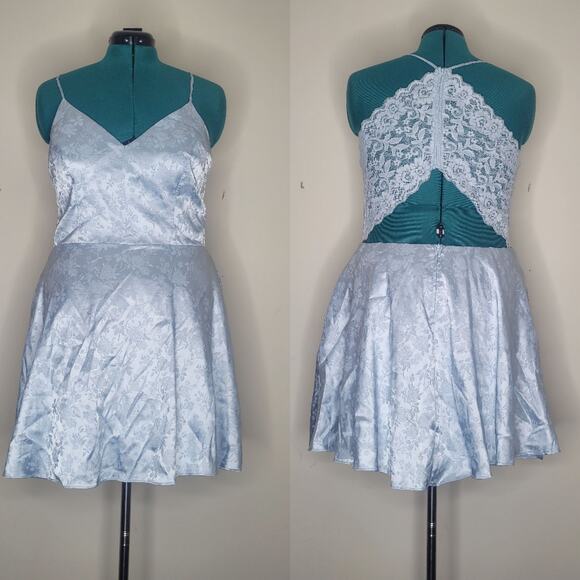 B‎ Darlin Sz 16 Blue Satin Floral Embroidered Skater Dress Pockets Back Lace NWT - Picture 1 of 12